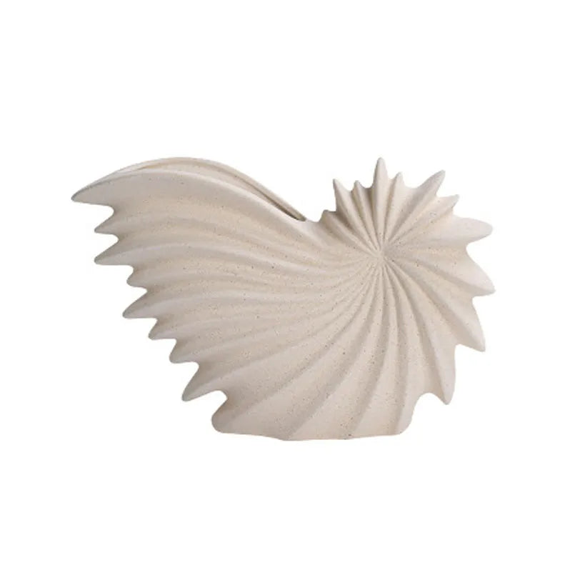 🐚 Ceramic Conch Design Vase