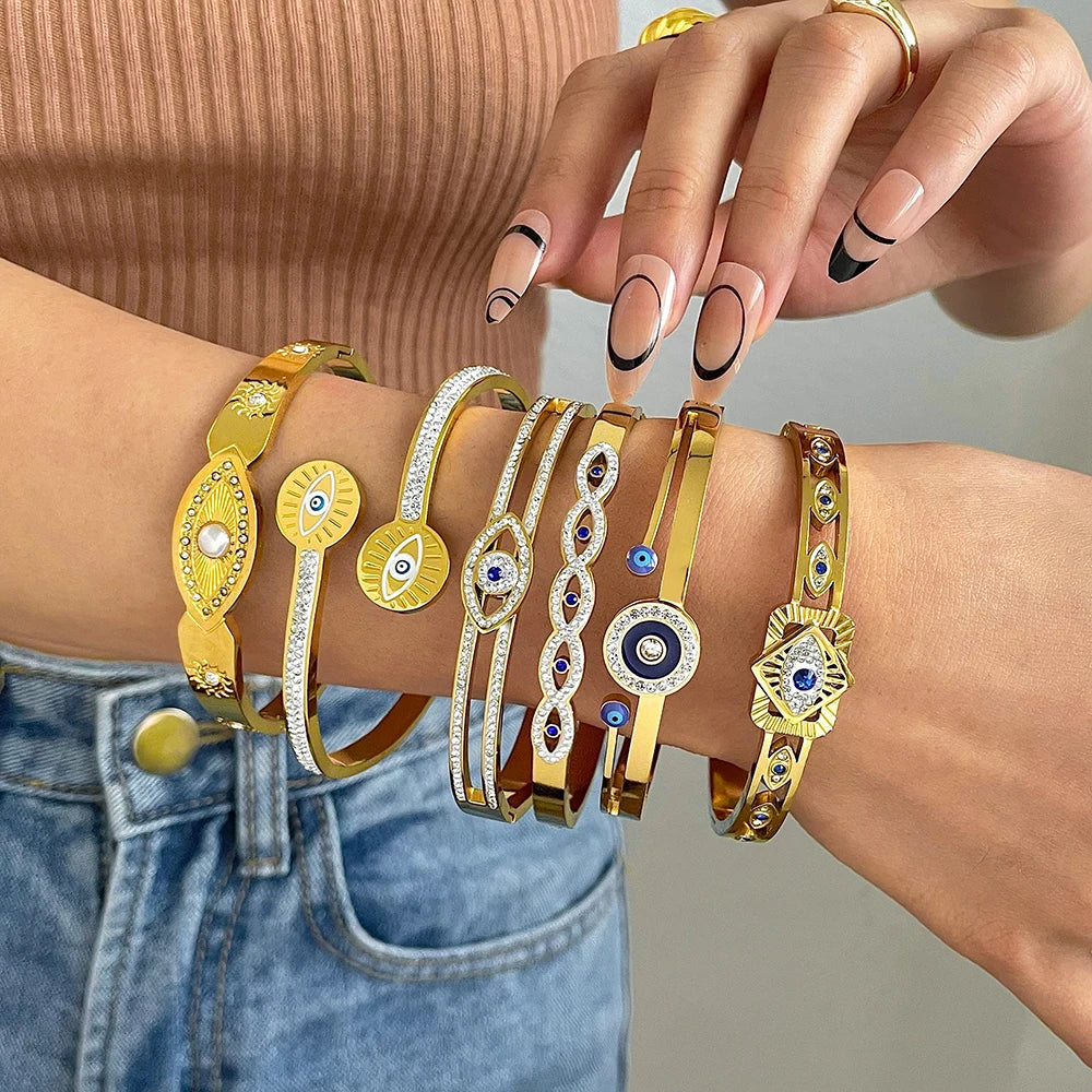 Exquisite Stainless Steel Evil Eye Charm Bracelet with Hollow Design & Rhinestones