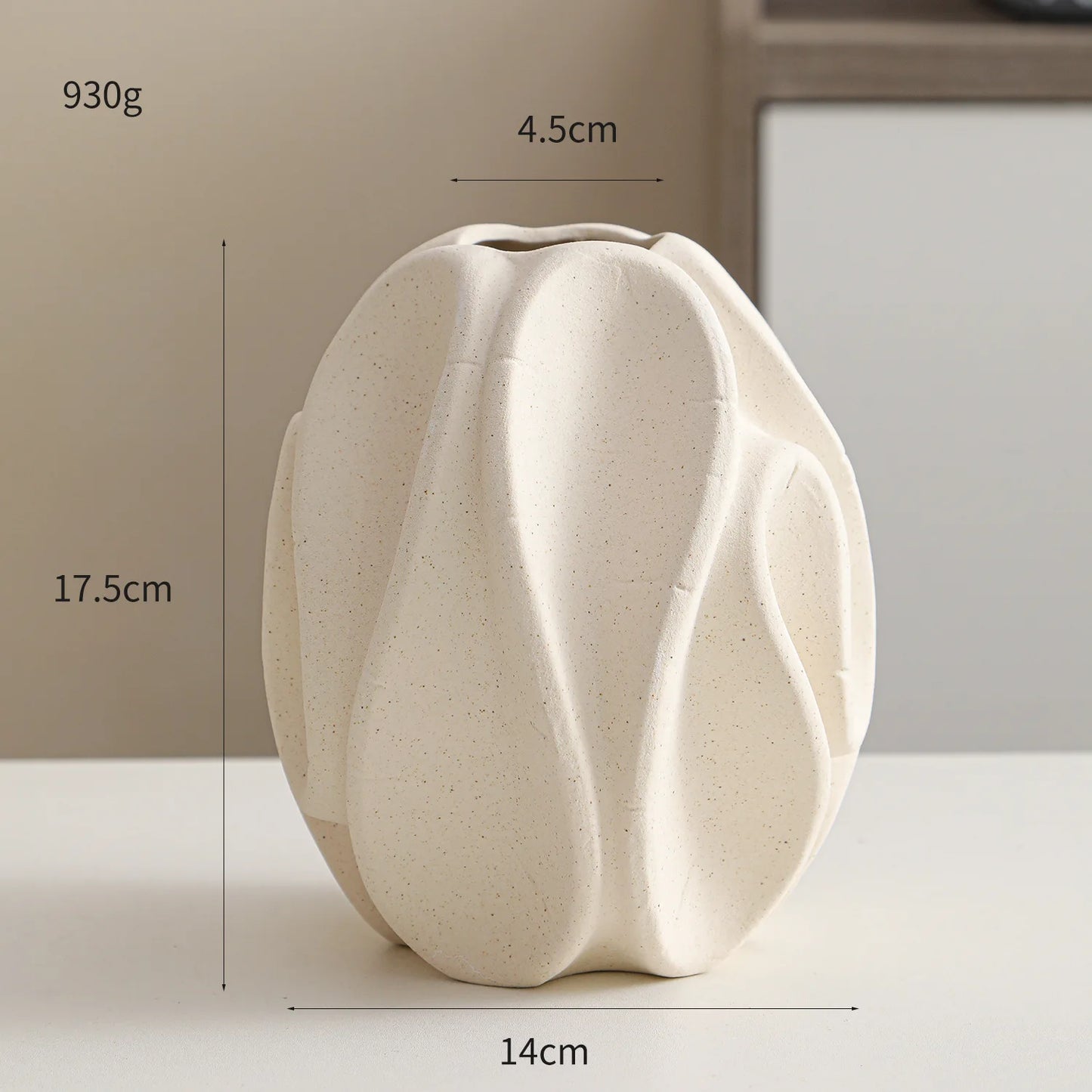 🐚 Ceramic Conch Design Vase
