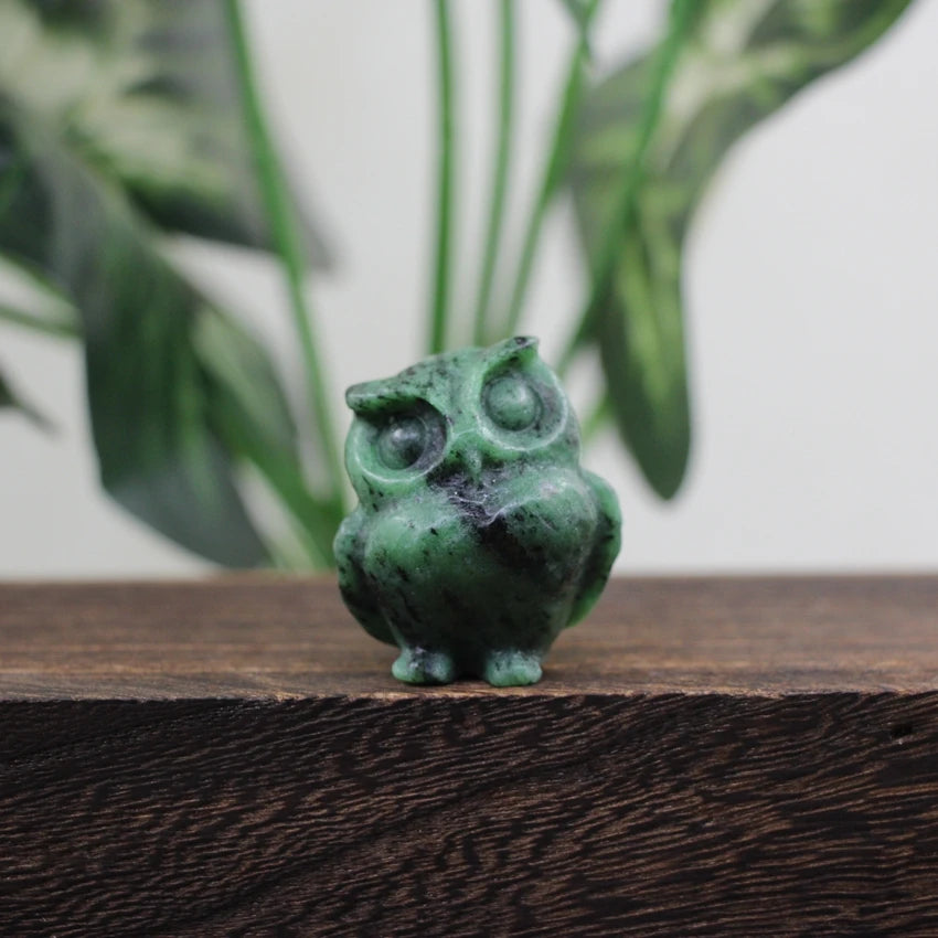 Hand Carved Gemstone Owl Statue – Mini Crystal Quartz Figurine, Healing Animal Ornament for Home & Office Décor Gifts"