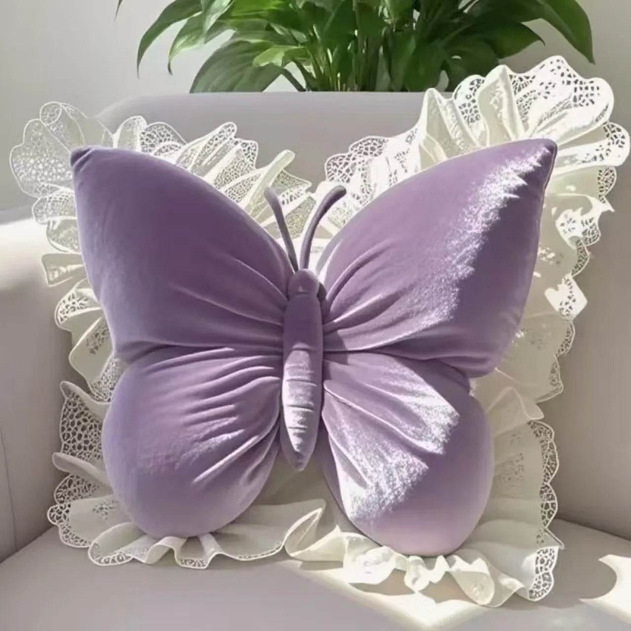 Butterfly-Shaped Throw Pillow – Cute Novelty Cushion for Sofa, Bed & Home Decor
