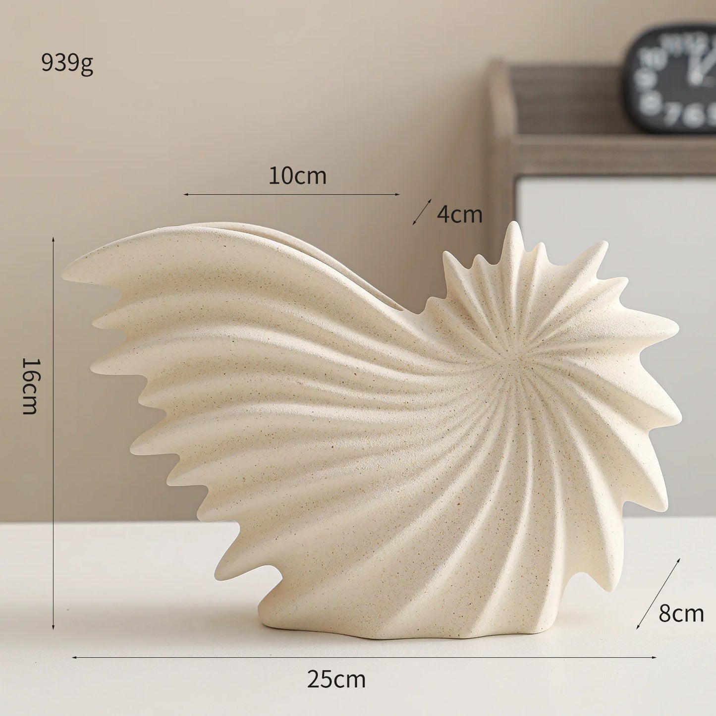 🐚 Ceramic Conch Design Vase