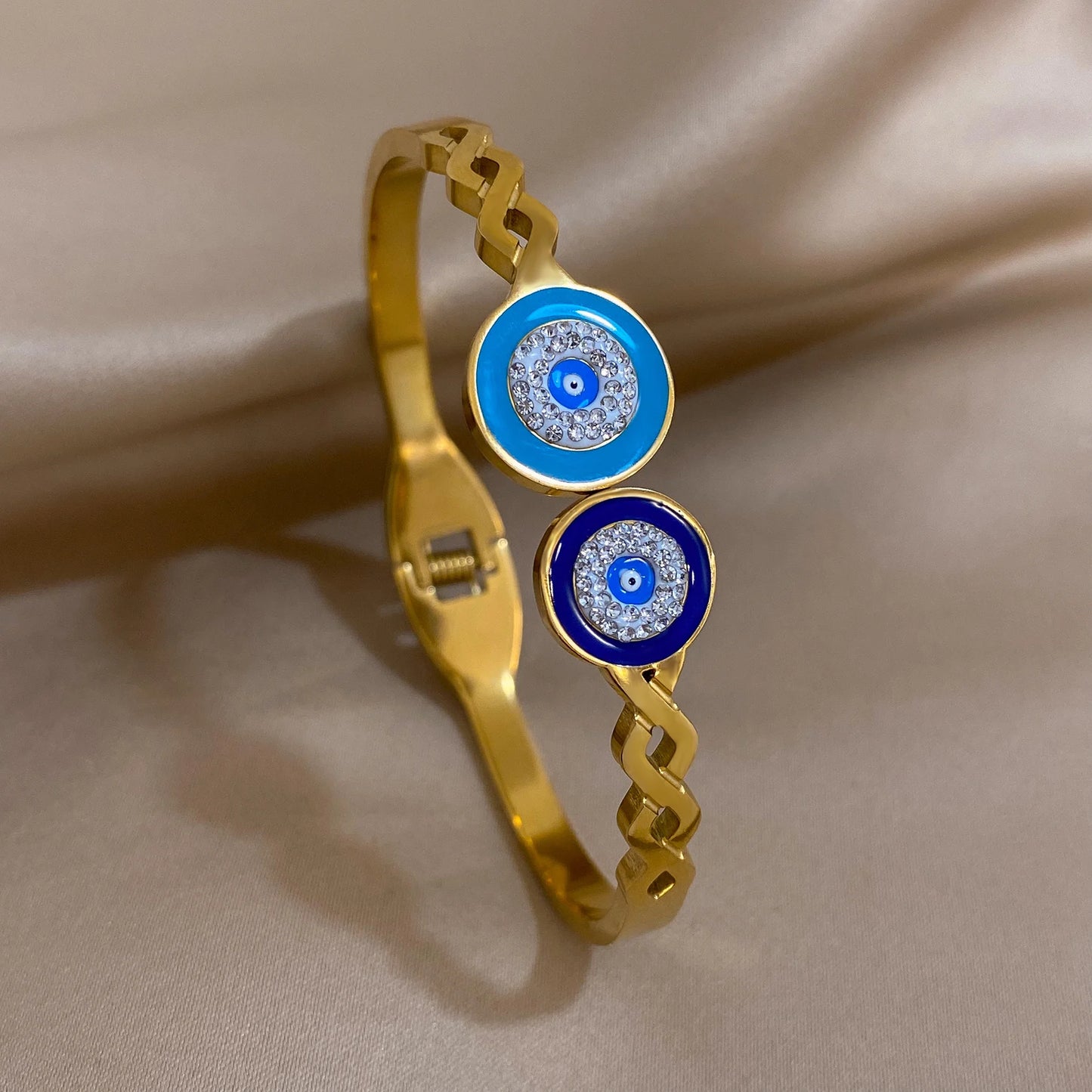 Exquisite Stainless Steel Evil Eye Charm Bracelet with Hollow Design & Rhinestones