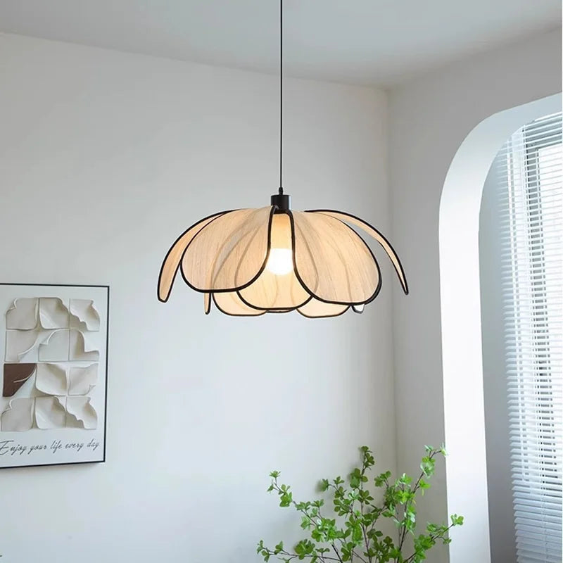🌸 Nordic Flower Petal Pendant Light (LED Included) ✨
