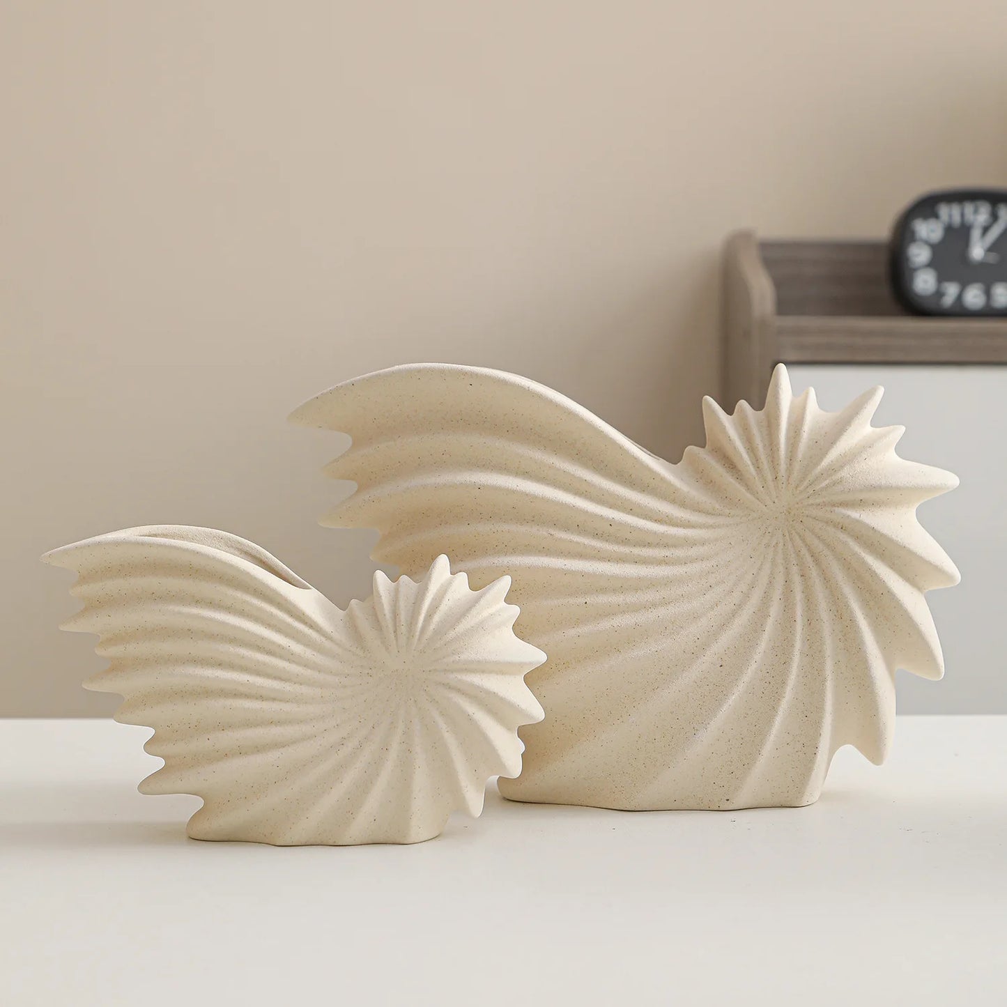 🐚 Ceramic Conch Design Vase