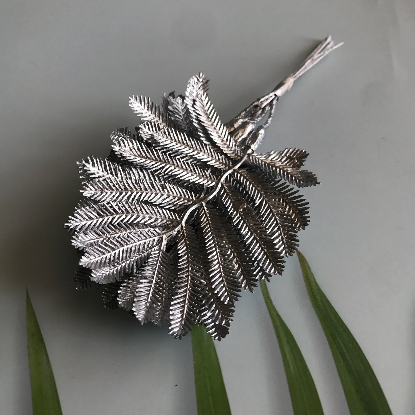 🌿✨ 6 PCS Eucalyptus Artificial Leaves – Plastic Faux Greenery Branches for Home, Christmas & Wedding Decor ✨🌿