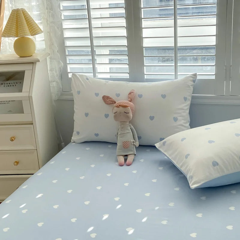 Ins Blue Love Heart Bedding Set – Soft Bed Sheet, Pillowcase & Duvet Cover for Women & Girls, Twin/Full/Queen