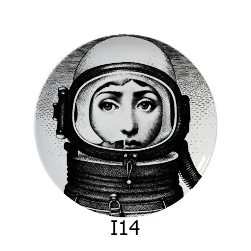 🎭 Artful Facial Decoration Ceramic Plate - European Style Display