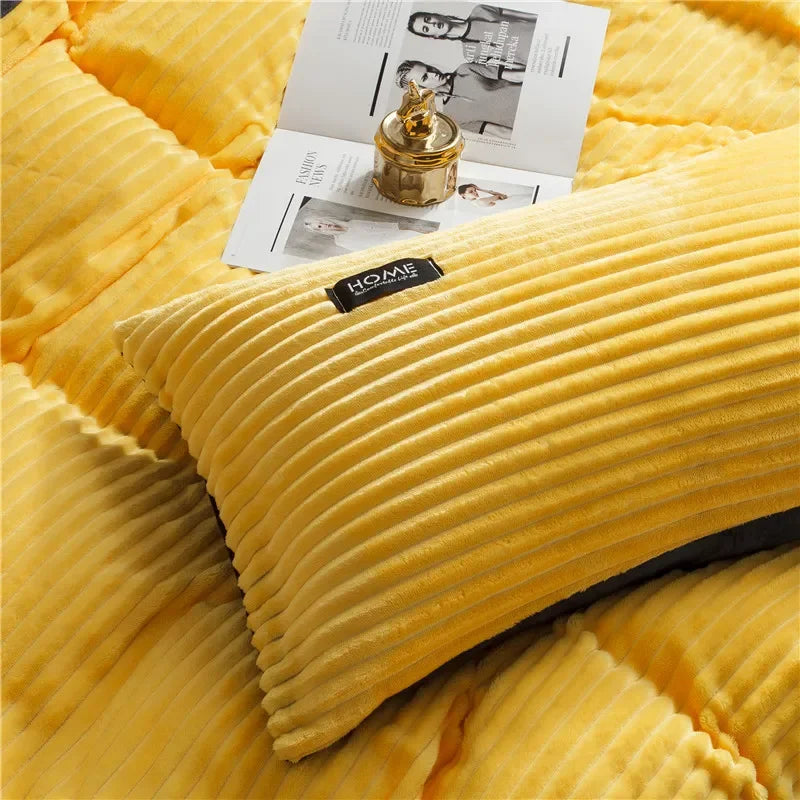 Solid Color Washed Duvet Cover Set (3 PCS) | Cozy Polyester/Cotton Bedding for Winter Comfort ❄️