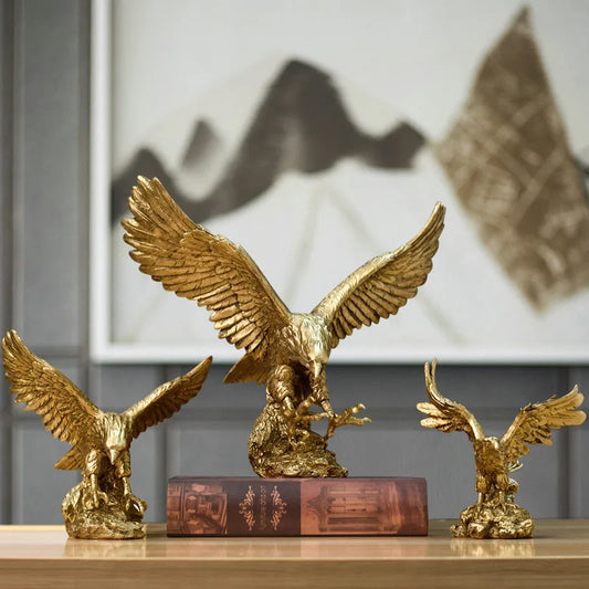 Golden Resin Eagle Figurine – Desktop Decoration & Animal Model Ornament for Home, Office & Collection