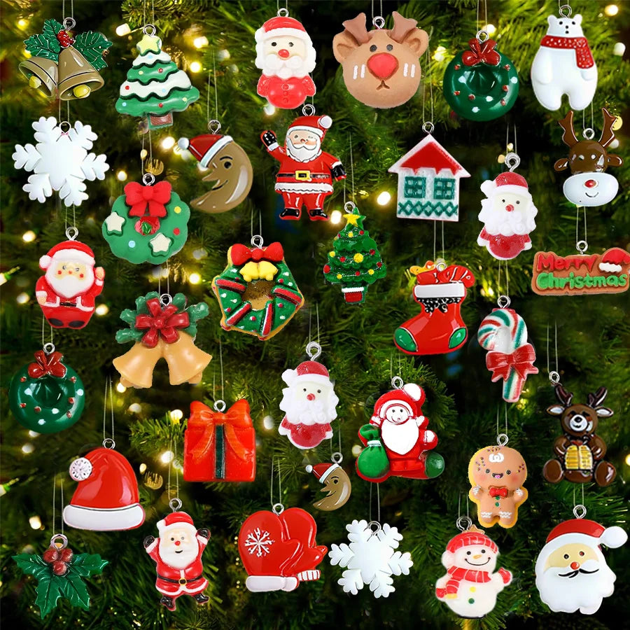 🎄✨ 20/30PCS Mini DIY Christmas Keychains – Resin Miniatures Christmas Tree Ornaments for Craft & Decor ✨🎄