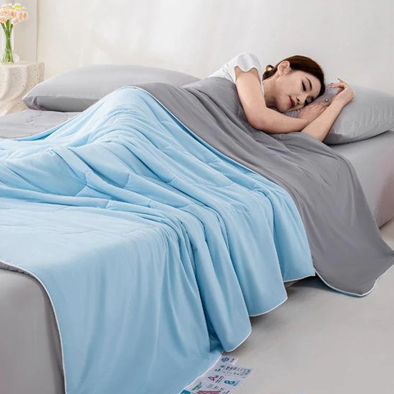 Summer Cooling Thin Quilt – Comfortable, Machine Washable Blanket for Office Nap & Sofa