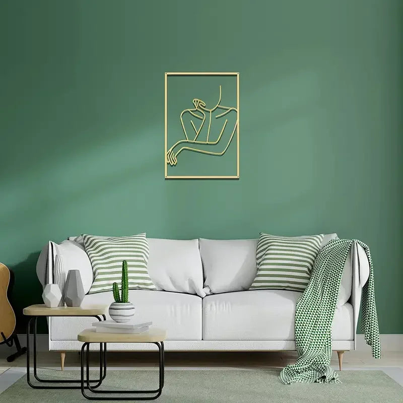 Modern Metal Line Art Wall Decor – Abstract Female Body Silhouette Sculpture for Home Hanging