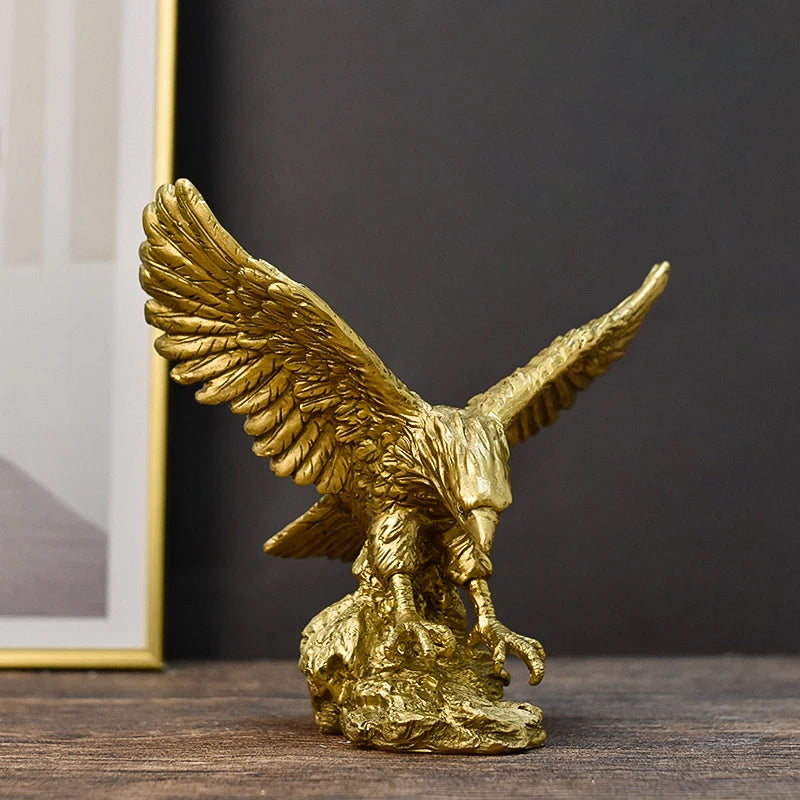 Golden Resin Eagle Figurine – Desktop Decoration & Animal Model Ornament for Home, Office & Collection
