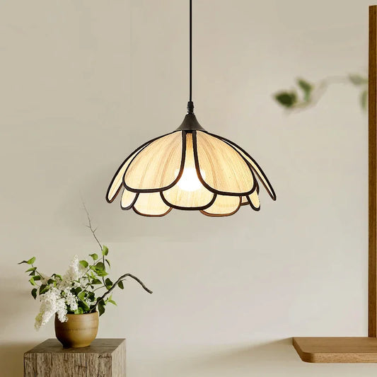 🌸 Nordic Flower Petal Pendant Light (LED Included) ✨