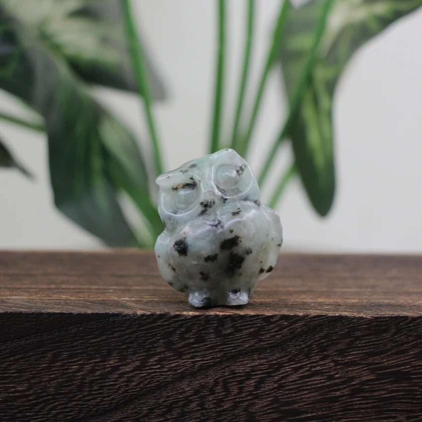 Hand Carved Gemstone Owl Statue – Mini Crystal Quartz Figurine, Healing Animal Ornament for Home & Office Décor Gifts"