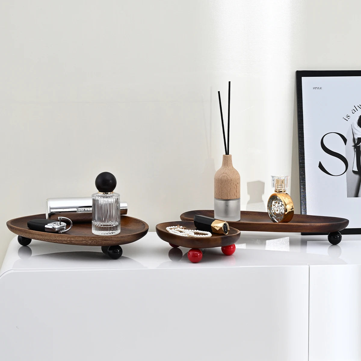 1Pc Wooden Tray – Walnut Color Key, Jewelry & Cosmetic Organizer for Entrance, Perfume & Aromatherapy"